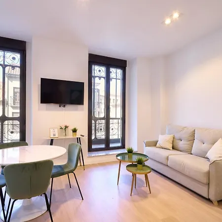 De Manuel Apartmán *